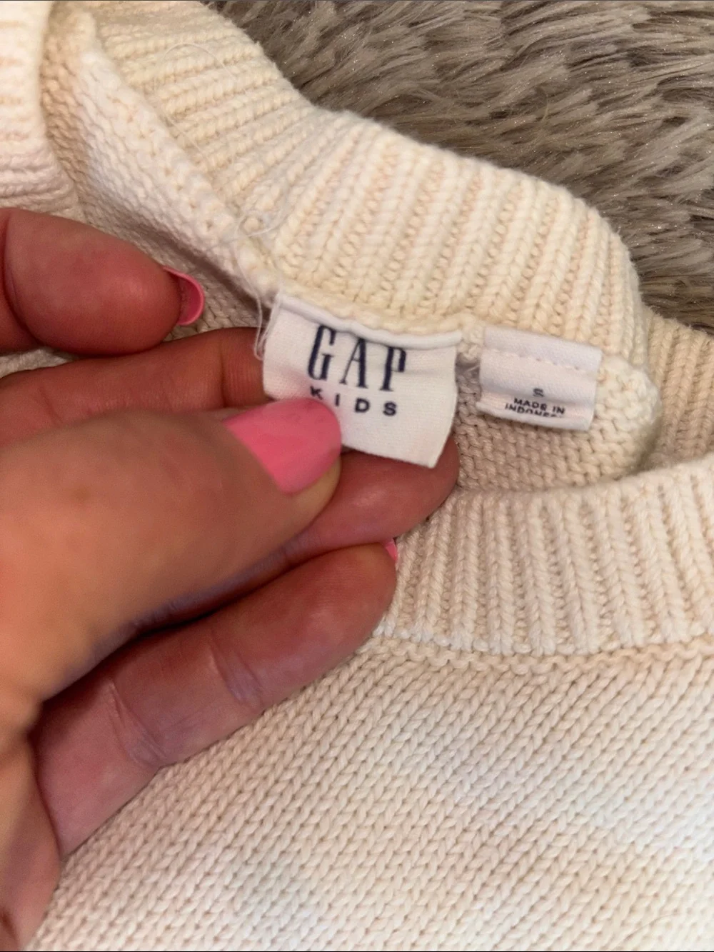 Bundle 3 Girls Sweaters - Size 6-7, GAP and ZARA